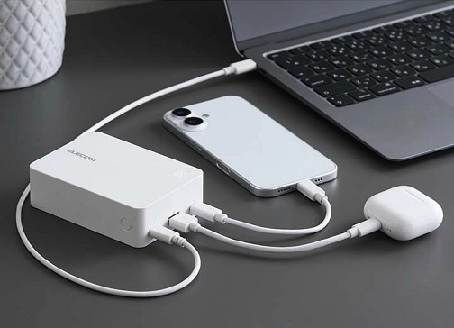 【エレコム】複数機器の充電もこれ1台で モバイルバッテリー