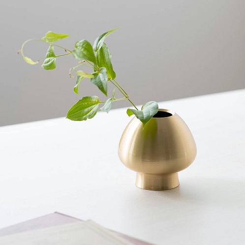 【能作】きのこモチーフの真鍮製花器 Sサイズ